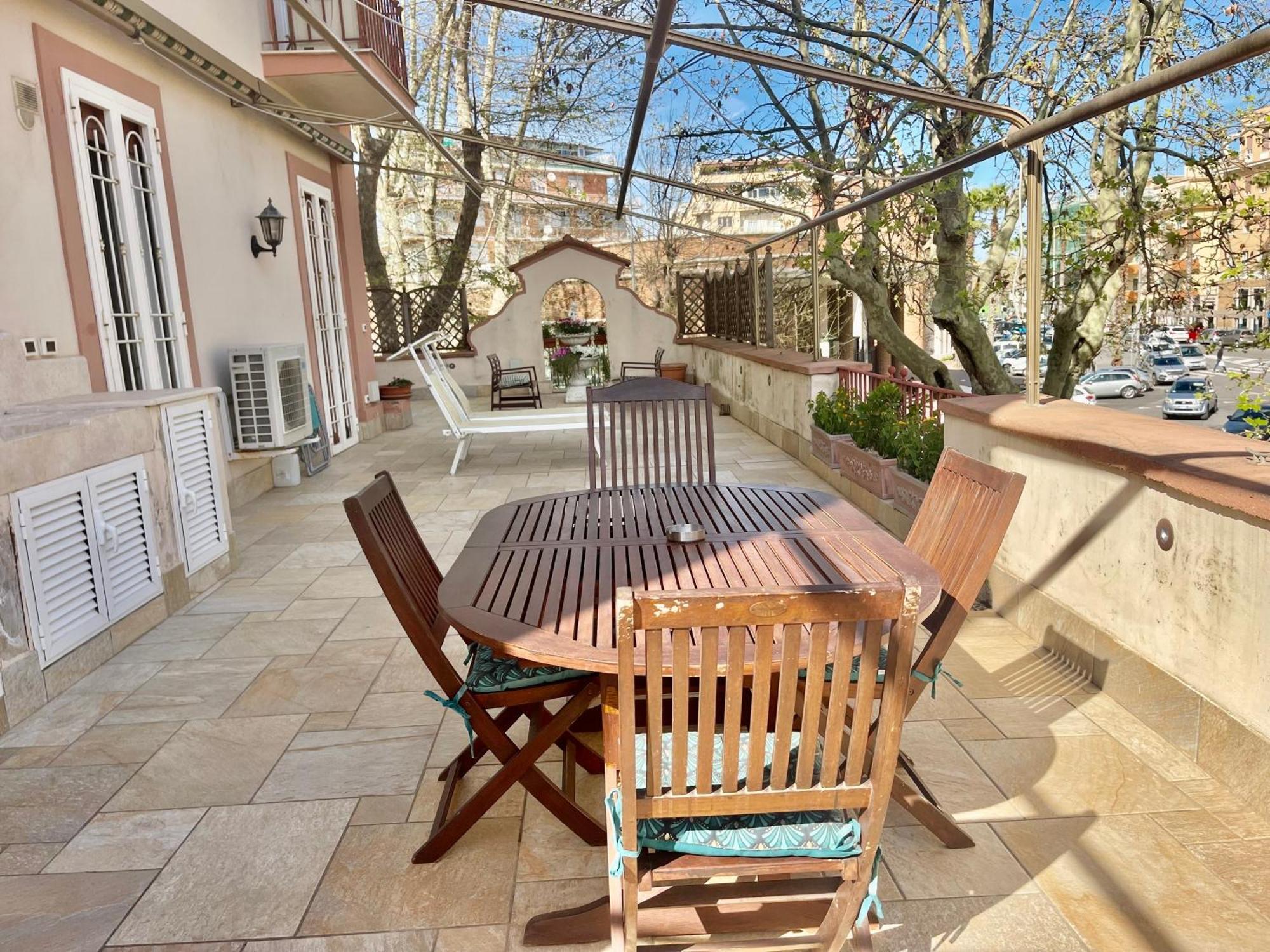 Vila La Tua Casa Nel Centro Di Ostia Exteriér fotografie
